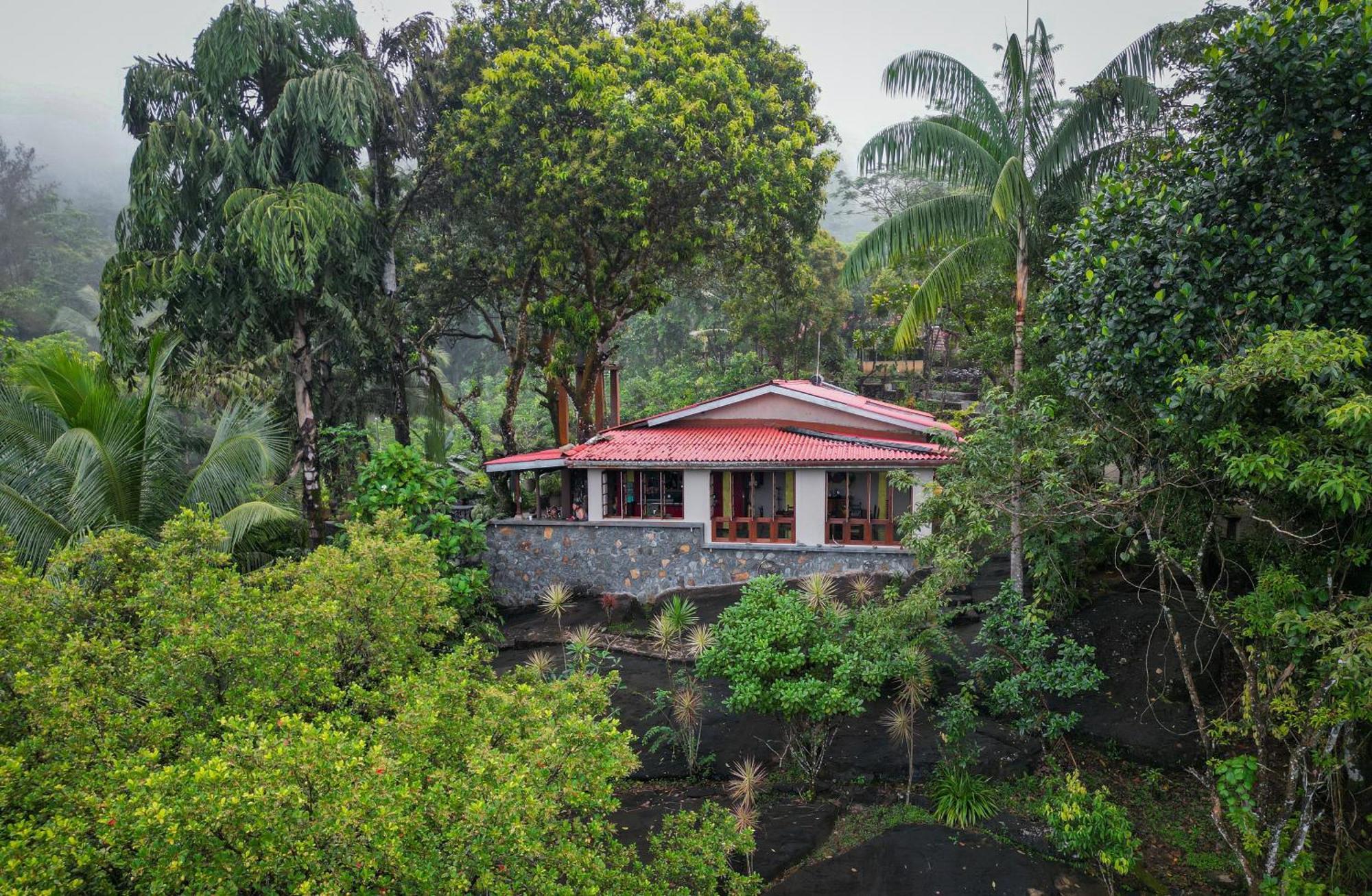 Pelawatta  Singharaja Garden Agro Eco Lodge מראה חיצוני תמונה
